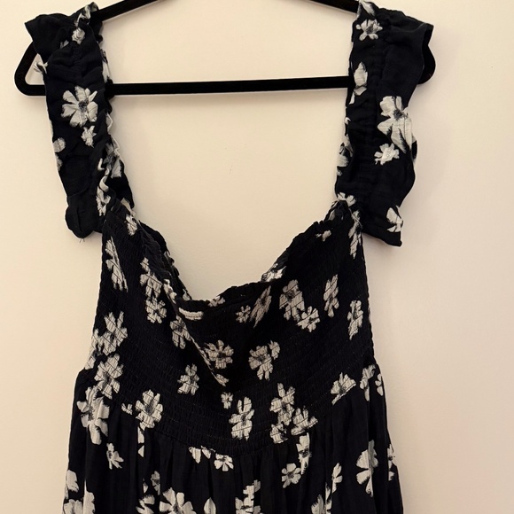 American Eagle Outfitters Black and White Flower Print Dress - Picture 1 of 3